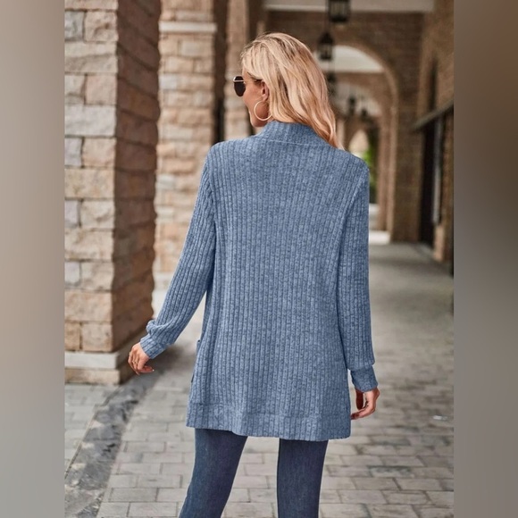 Cozy Elegance Open Front Cardigan with Pockets - Picture 3 of 4